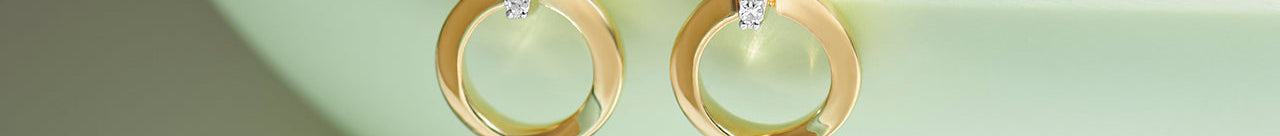 Twisted Round Diamond Earrings